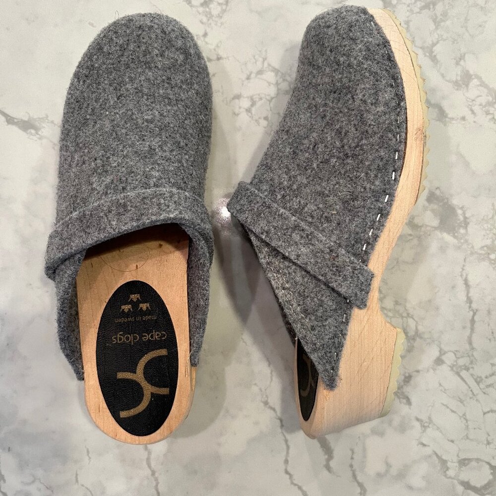 Torpatoffeln Wool Cape Clogs, Size 38